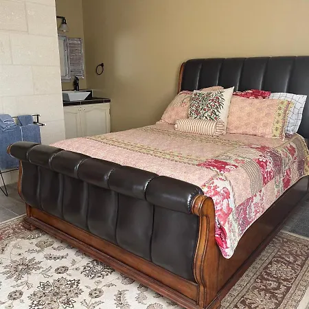 Chateau Couchebout Bed & Breakfast 3*